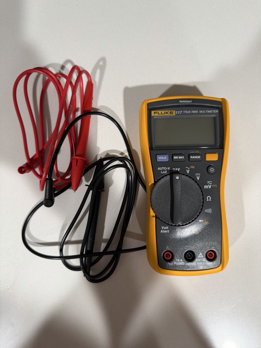 Fluke 117 Digital Multimeter