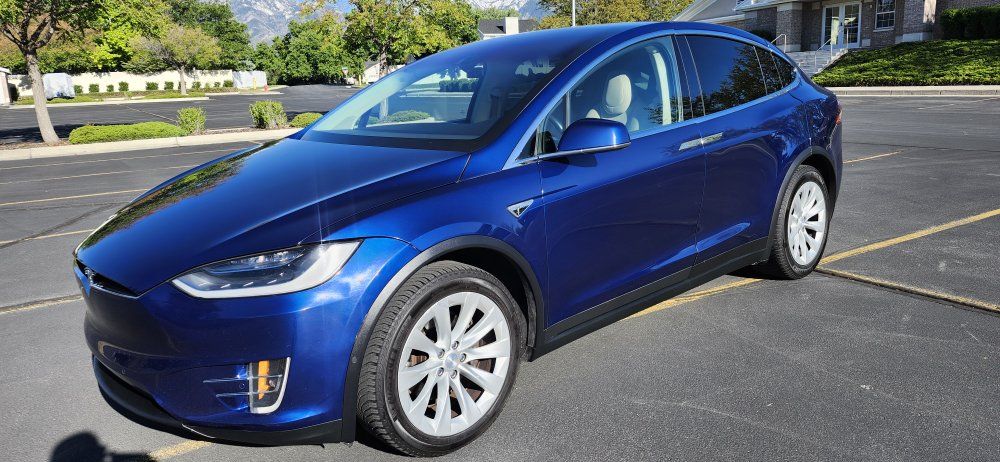 2016 Tesla Model X 90D