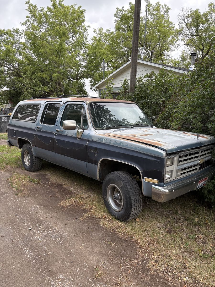 1985 Chevrolet Suburban 