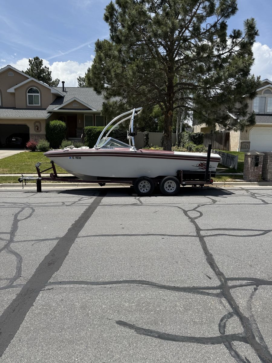 1986 Supra wakeboard boat