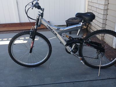 PK7 ALYMINUM VERTICAL MOUNTAIN BIKE