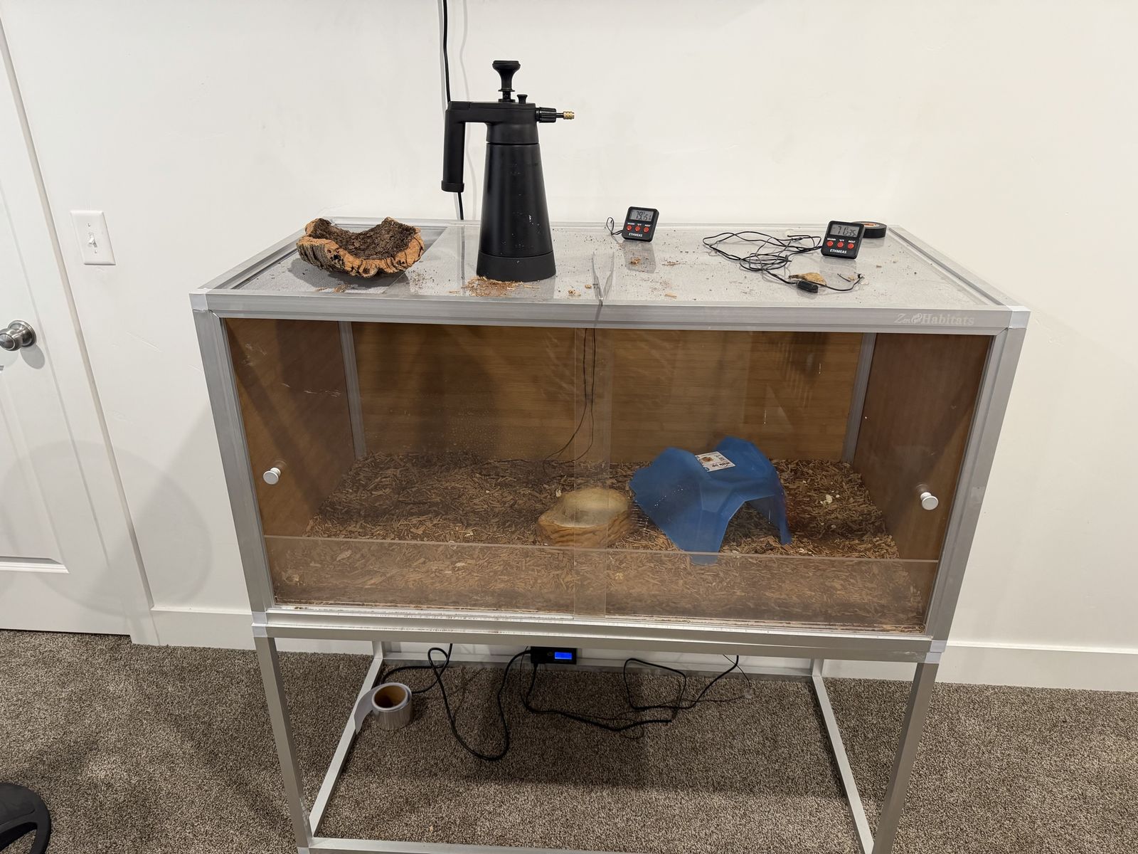 Main image 3