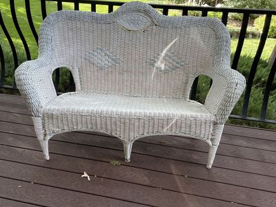 Vintage White Wicker Settee Loveseat - Outdoor Patio Furniture with Ornate Back Detail