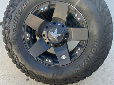 XD Rockstars and 35x12.50x18’s