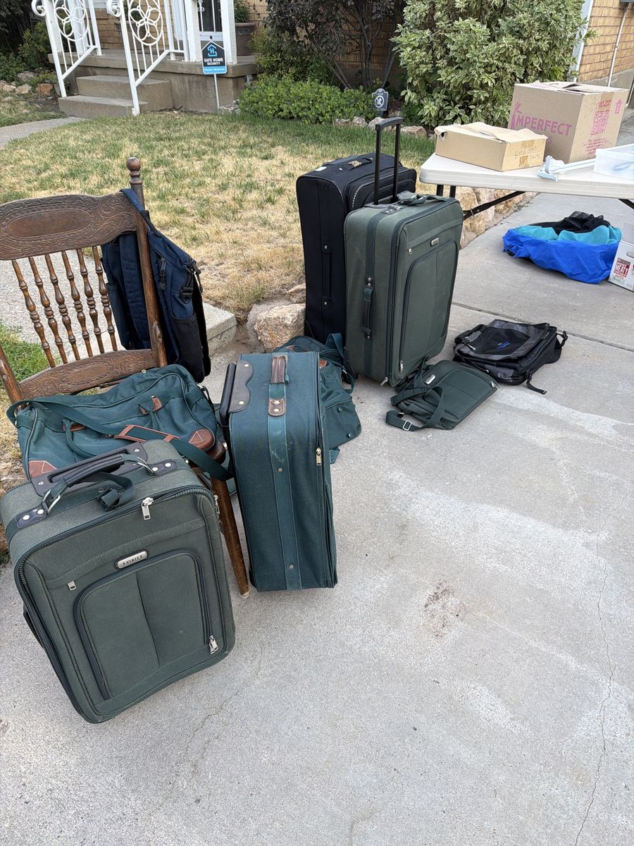Yard Sale- Multi Neighbor Aug. 8, 7 am- noon!