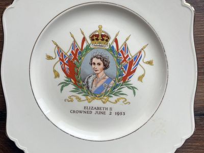 Queen Elizabeth II Coronation plate