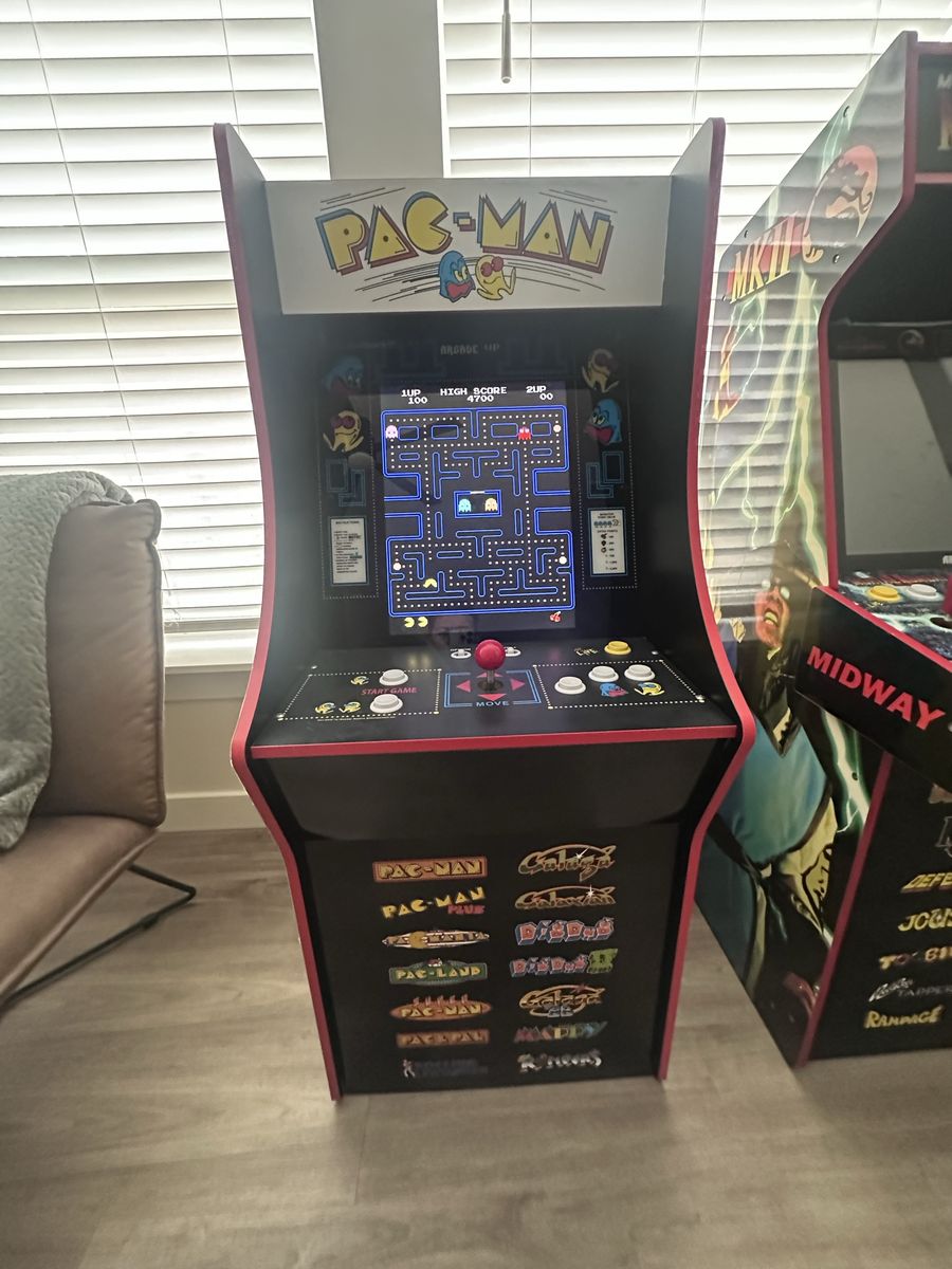 Arcade1Up PAC-MAN Classic SE Arcade Machine with 13 Classic Video Games