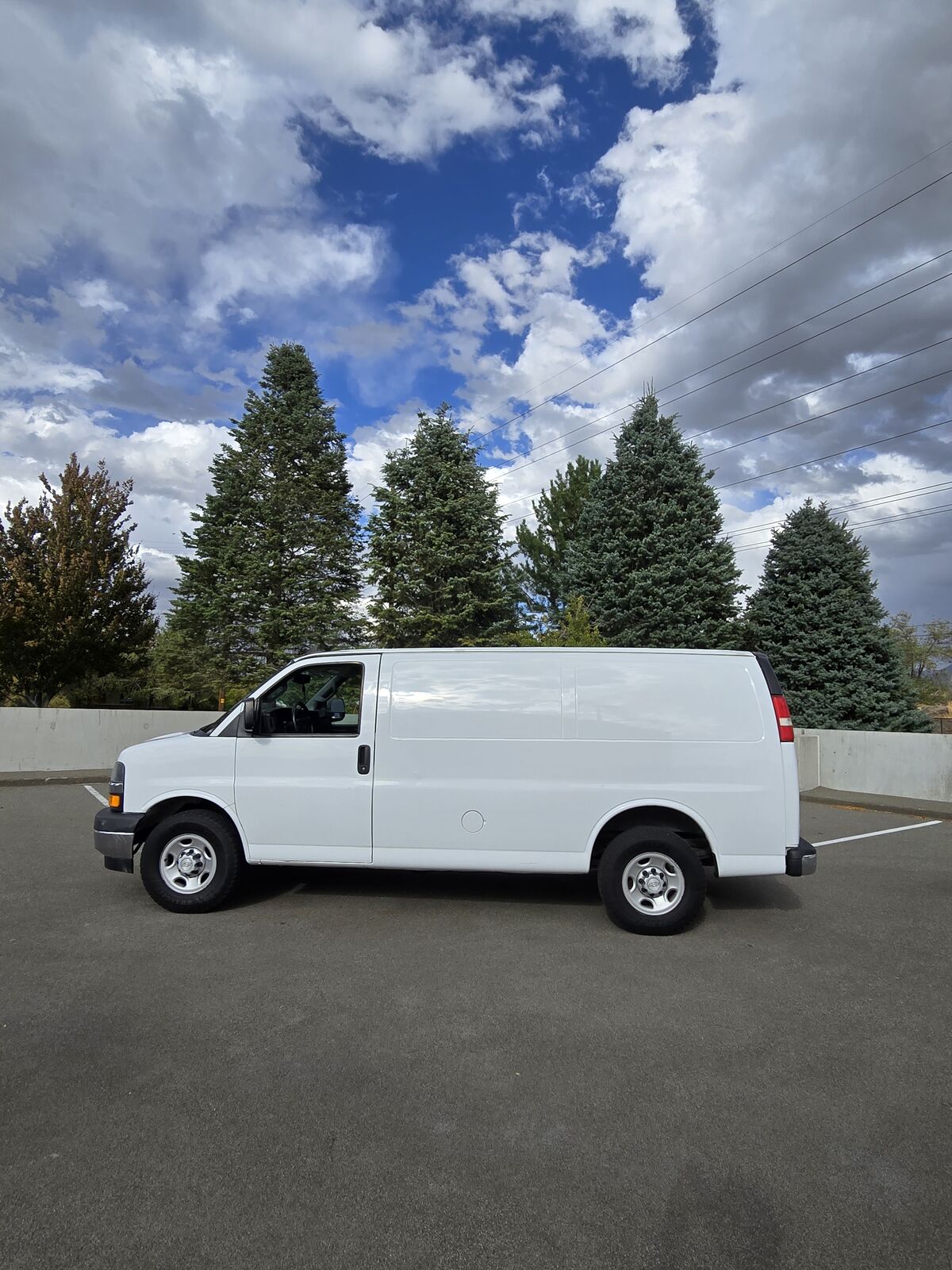 2017 Chevrolet Express 2500