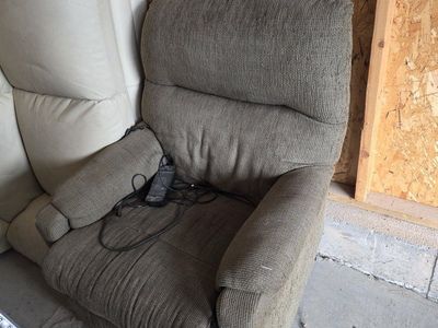 Motorized Assisted Lift Recliner