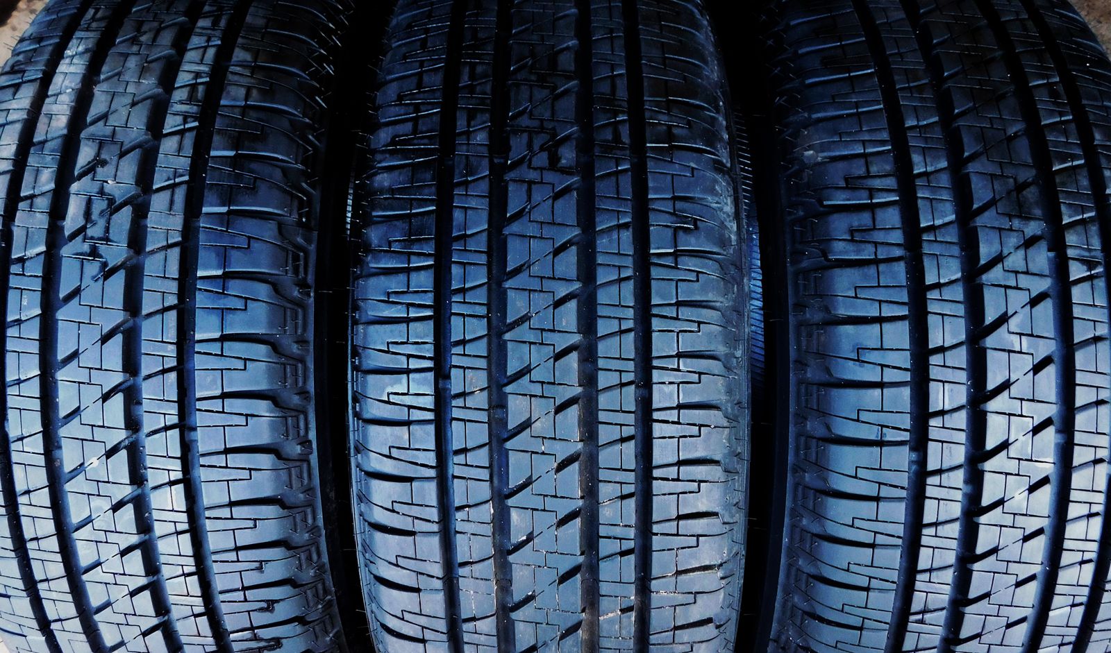 255 55R 20 Bridgestone