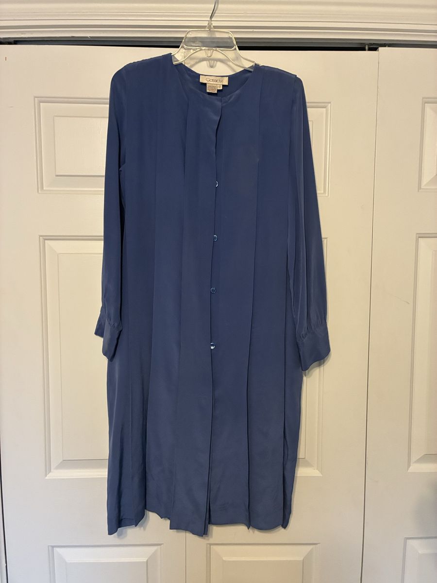 Cassidy 100% Silk Vintage Long Sleeve Button Front