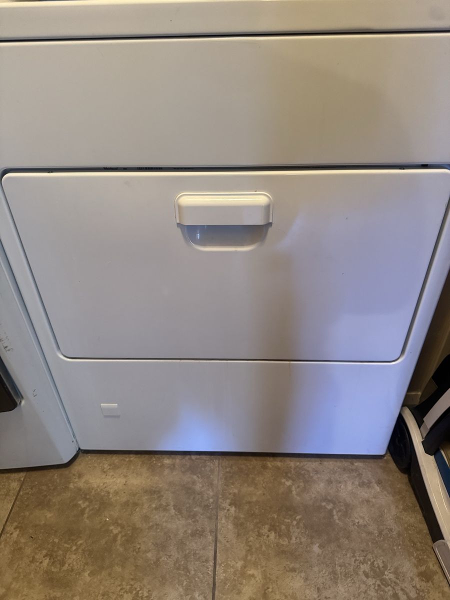 Whirlpool White Gas Dryer - Great Condition, Reliable Laundry Appliance