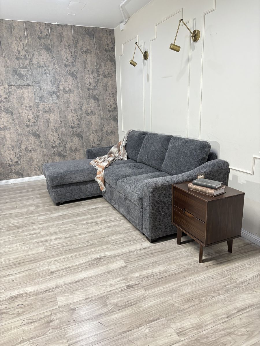 Main image 6