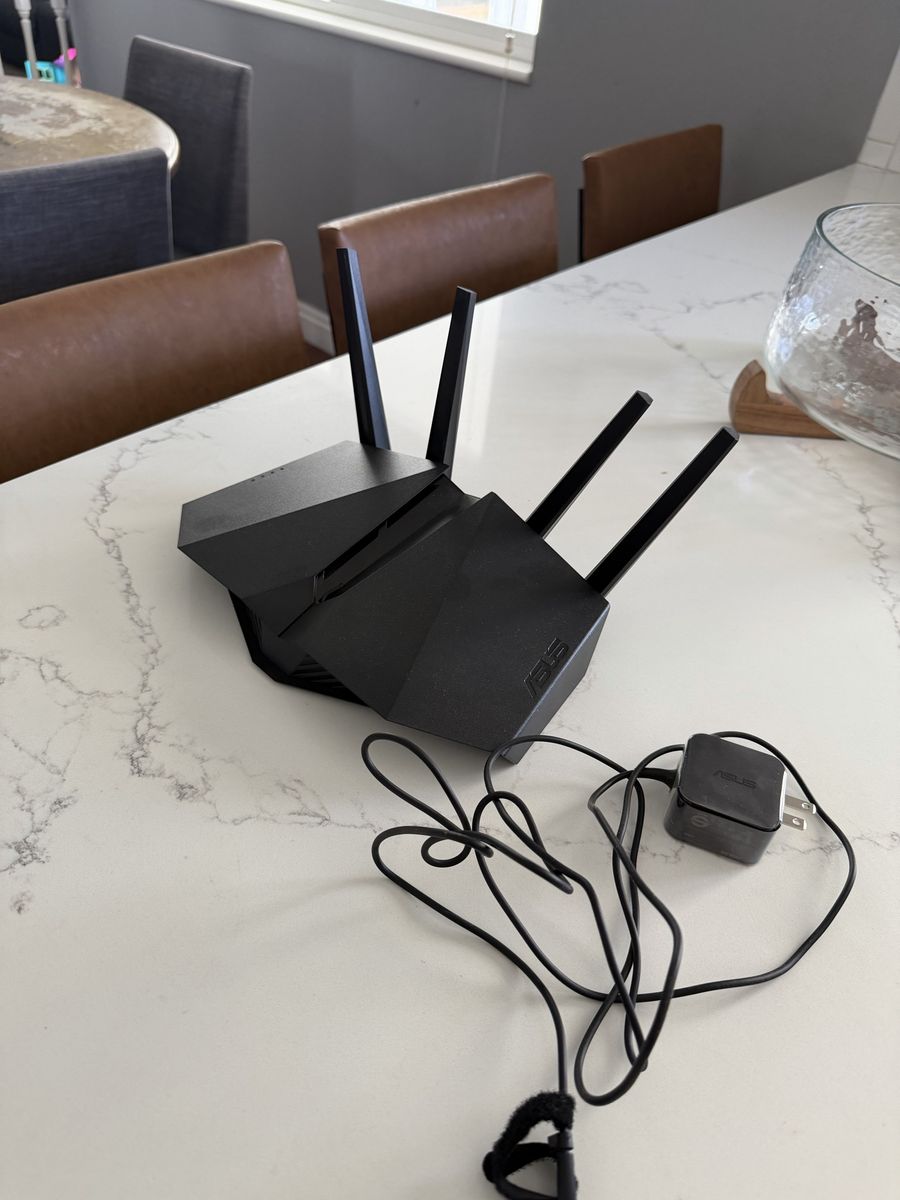 ASUS RT-AX82U AX5400 WiFi 6 Gaming Router AiMesh Compatible
