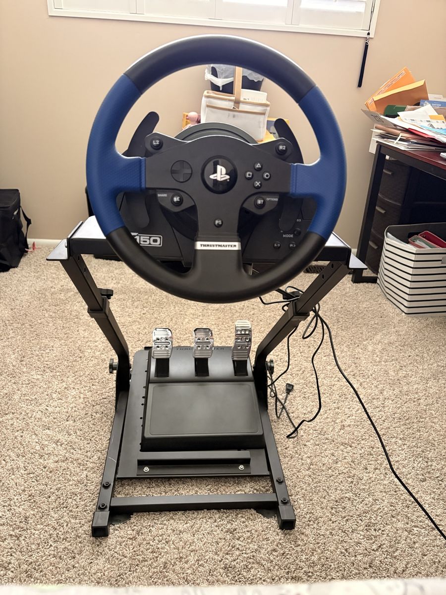 Thrustmaster T150 racing wheel & stand