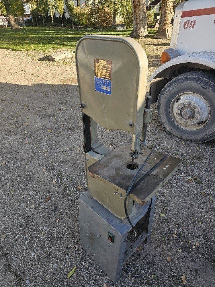 Jet Bandsaw