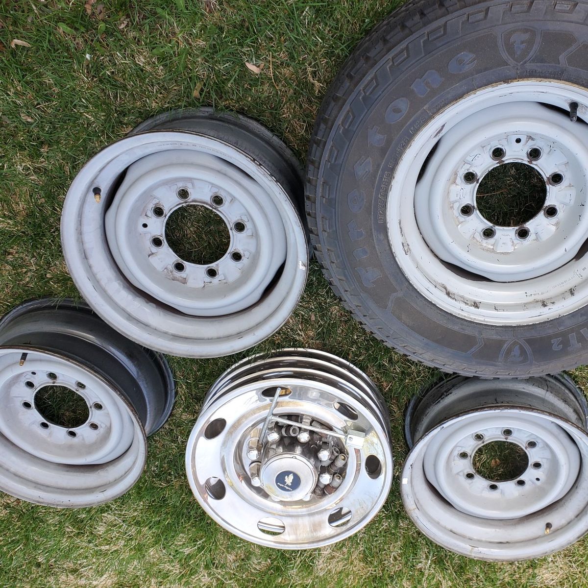 FORD 1TON STOCK RIMS