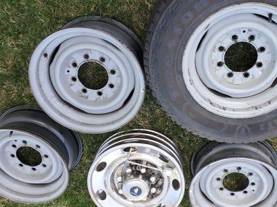 FORD 1TON STOCK RIMS