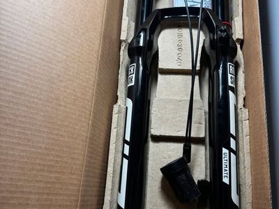 SID Ultimate Race Day 3-Position Remote 29in Boost Fork