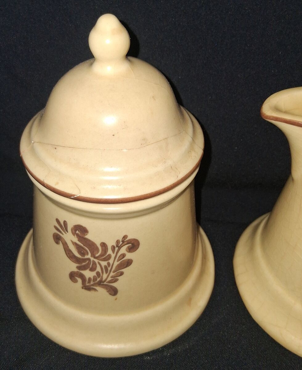 PFALTZGRAFF SUGAR BOWL (VILLAGE PATTERN)