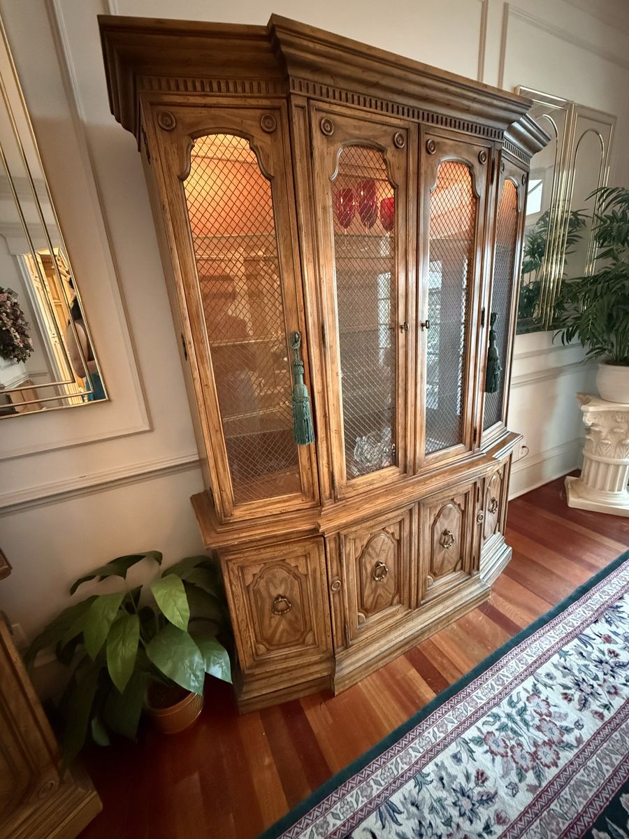1971 Brentano Heritage Dining Room Set – Table, 8 Chairs, China Cabinet, Matching buffet/server