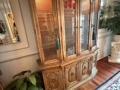 1971 Brentano Heritage Dining Room Set – Table, 8 Chairs, China Cabinet, Matching buffet/server