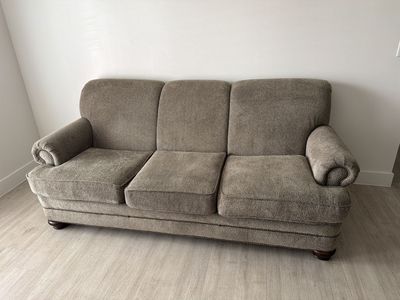 Comfortable 3-Seater Sofa - Neutral Tweed Fabric, Rolled Arms, Excellent Condition