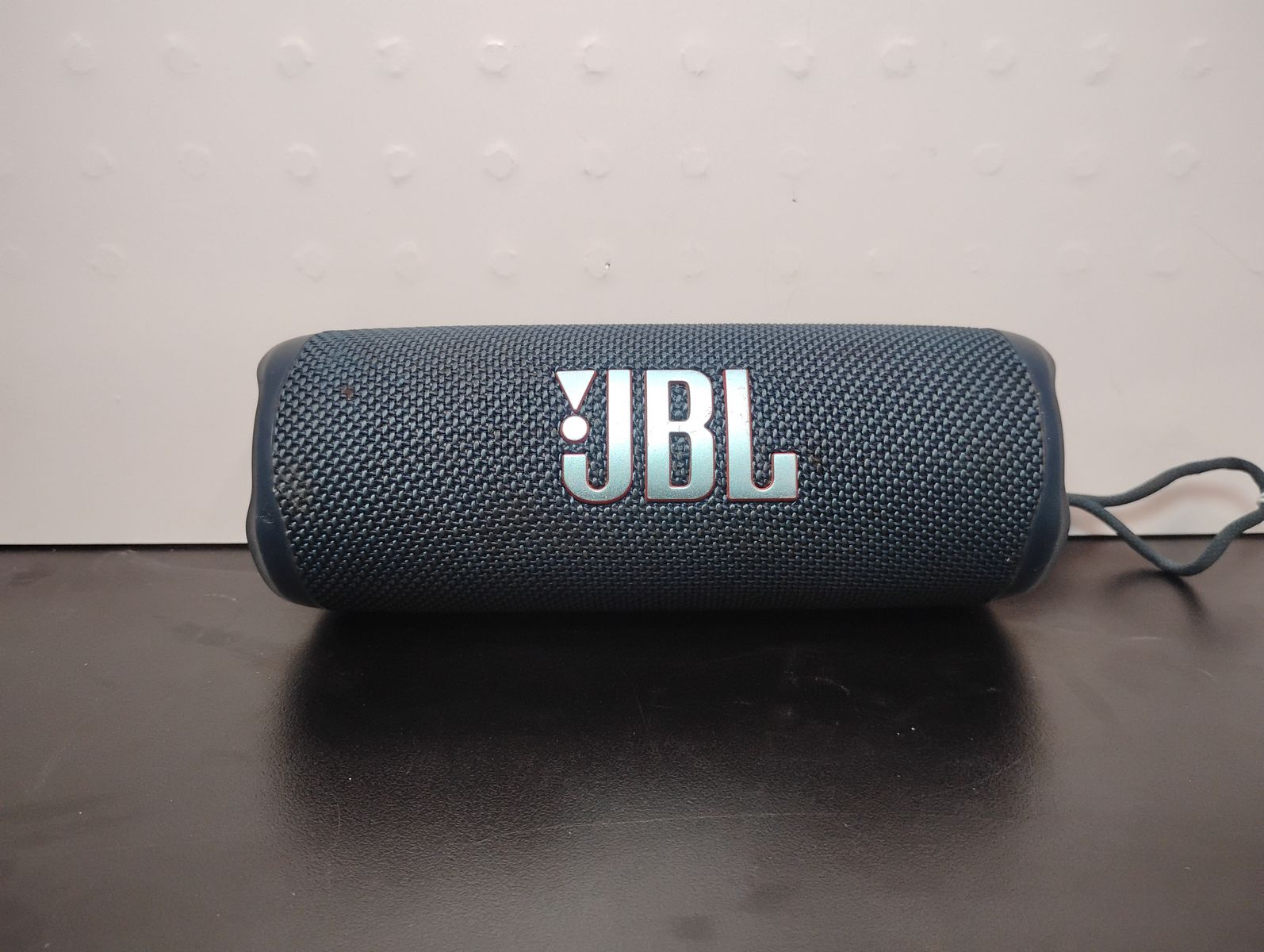 JBL Flip 6 Portable Waterproof Bluetooth Speaker