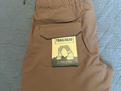 Women’s adventure, hiking pants