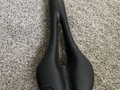 Road Saddle FR1 Nashbar