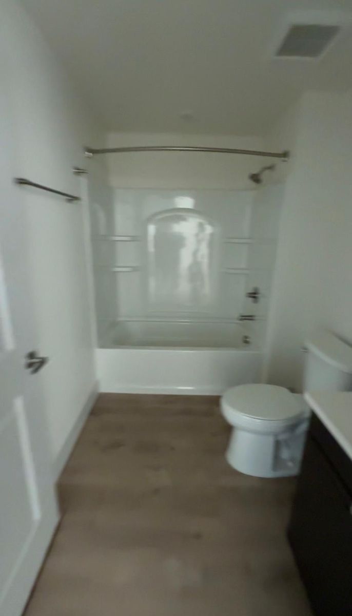 Main image 5