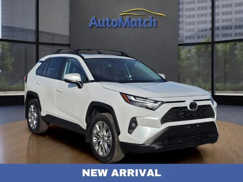 2025 Toyota RAV4 XLE Premium