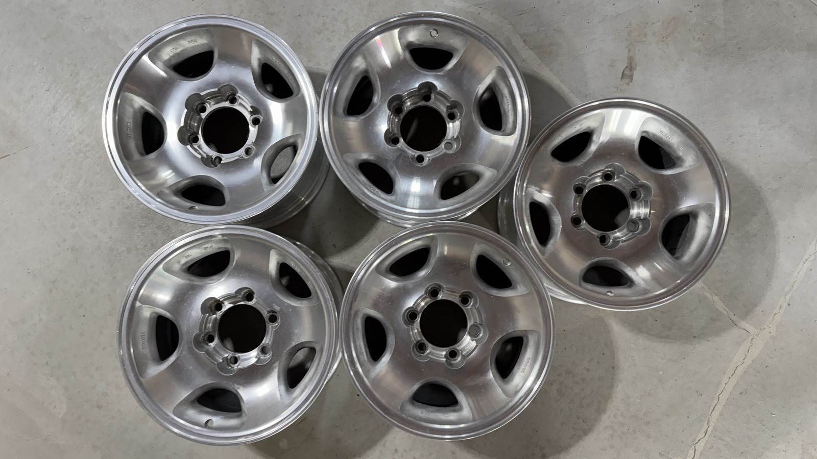 Toyota 80 Series Land Cruiser Wheels