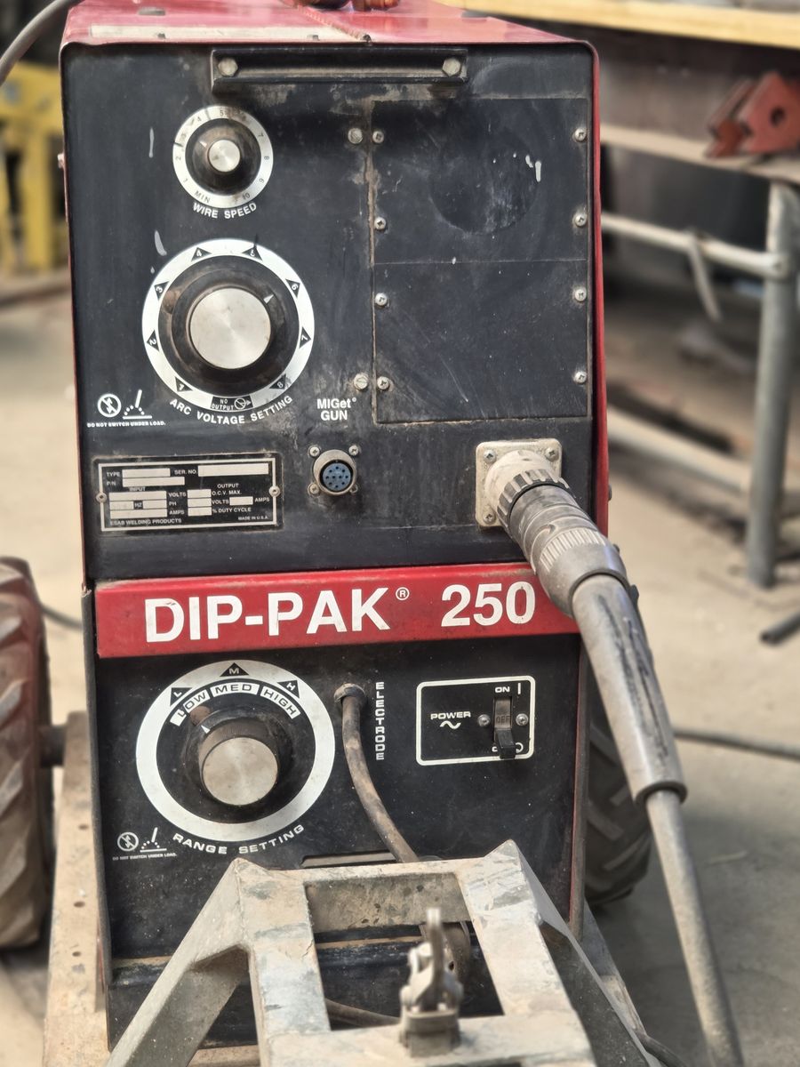 Airco Dip-Pak 250 Welder