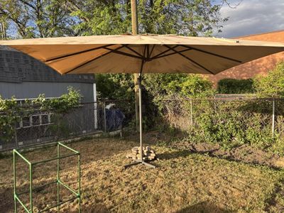 Outdoor Patio Umbrella w/Cantilever Swivel Rectangle Canvas