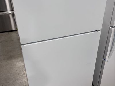 Maytag 21cu.ft Top Freezer Fridge