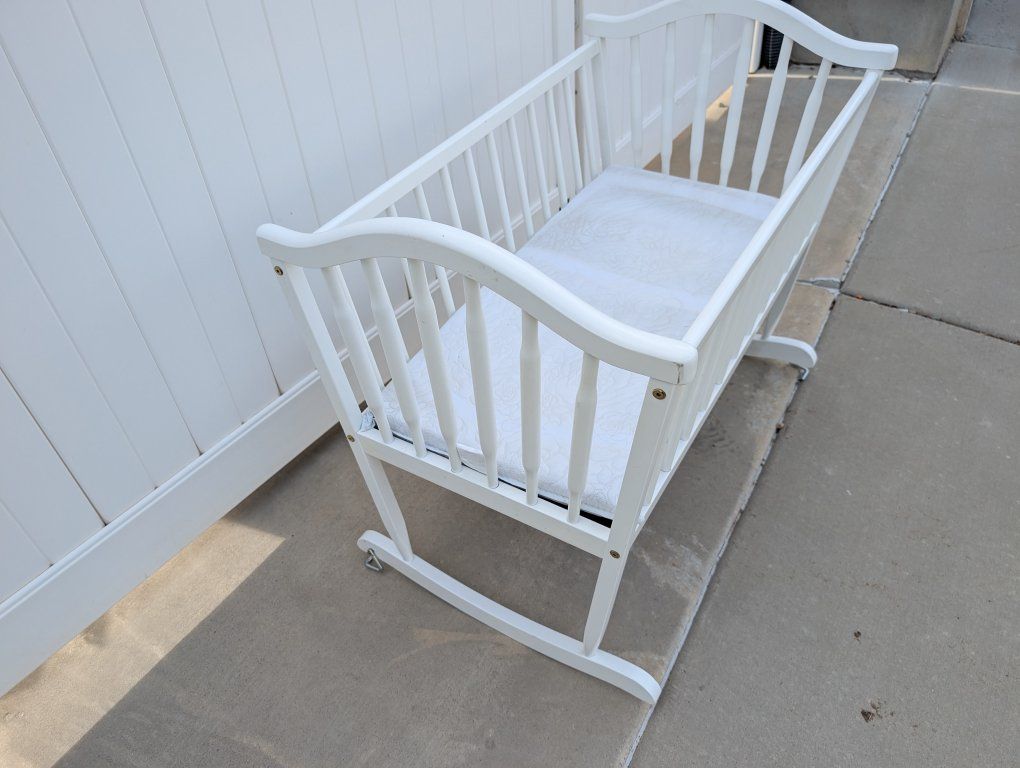 bassinet 38x24