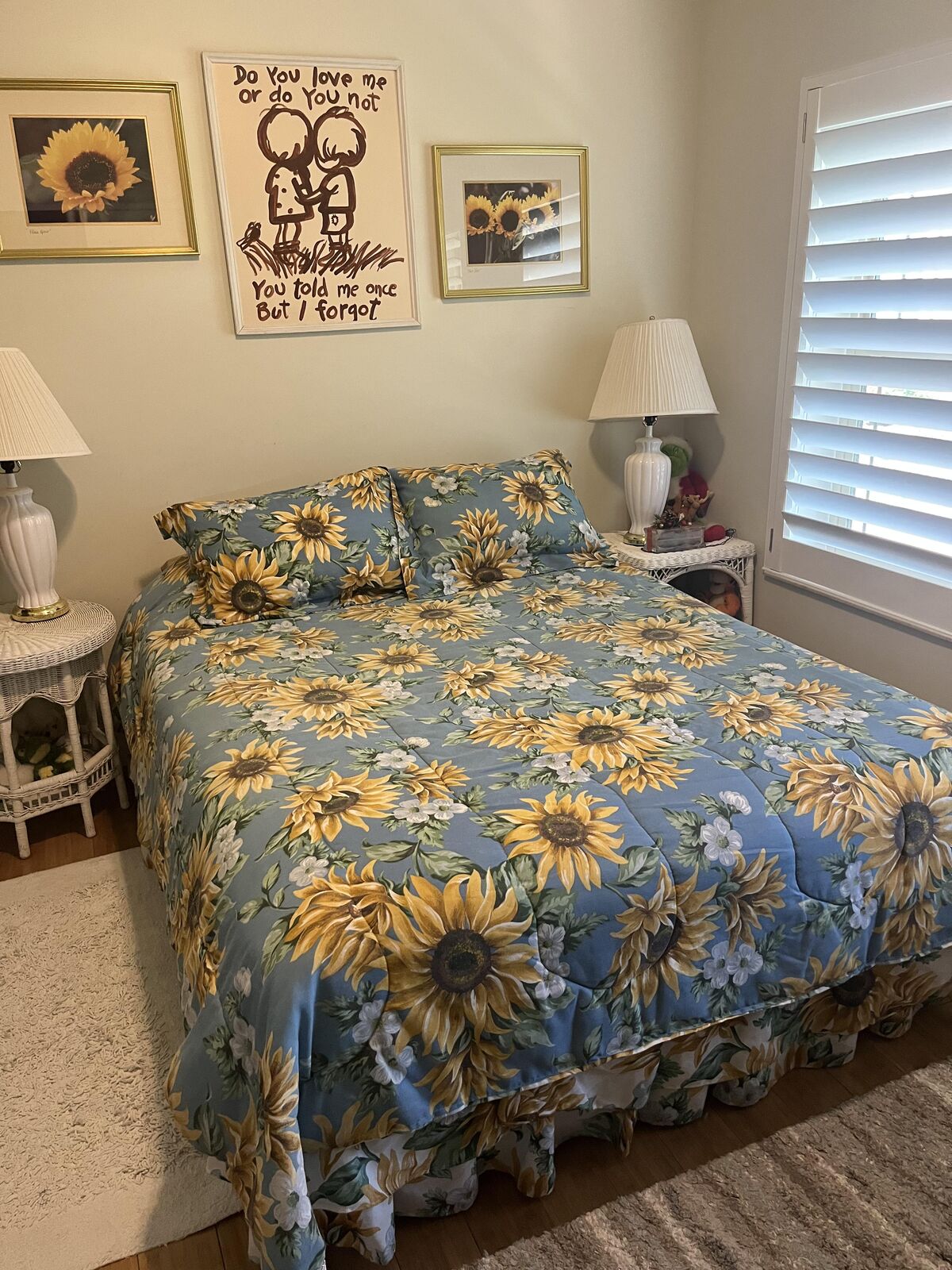 Reversible Queen Size Bedspread Set – Sunflower Bliss