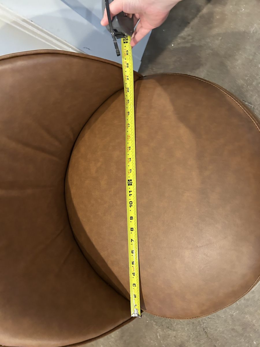Main image 6