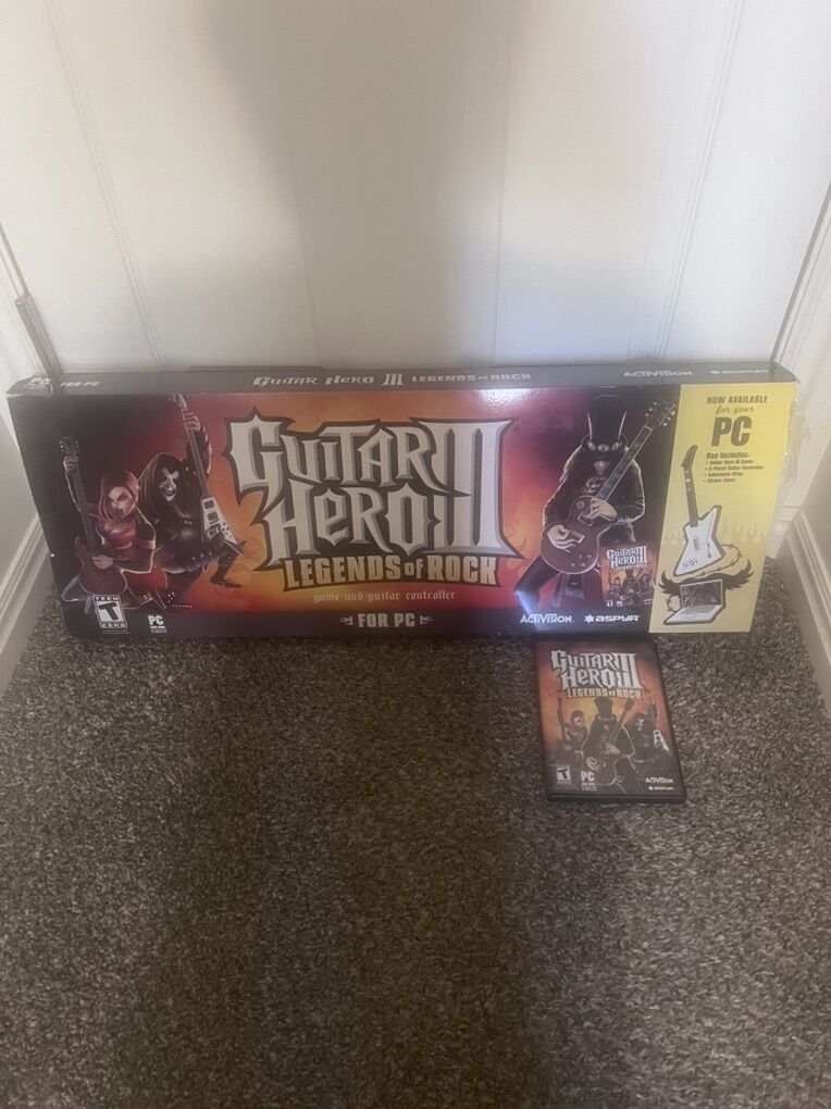 PC clone, Xbox 360 Guitar Set LIke New In Box