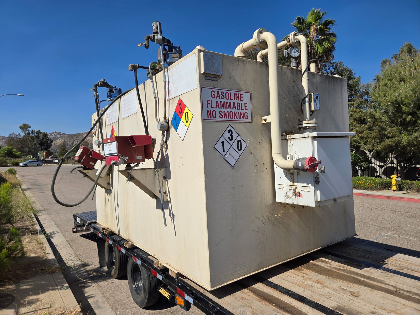 2007 Containment Solutions 2 Comp. Tank Gas Diesel Fuel Tank 4000 Gallon Split-4770