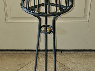 Vintage Wrought Iron Plant Stand - Elegant Black Metal Planter Holder for Home & Garden
38"Tx11" Opening at the Top