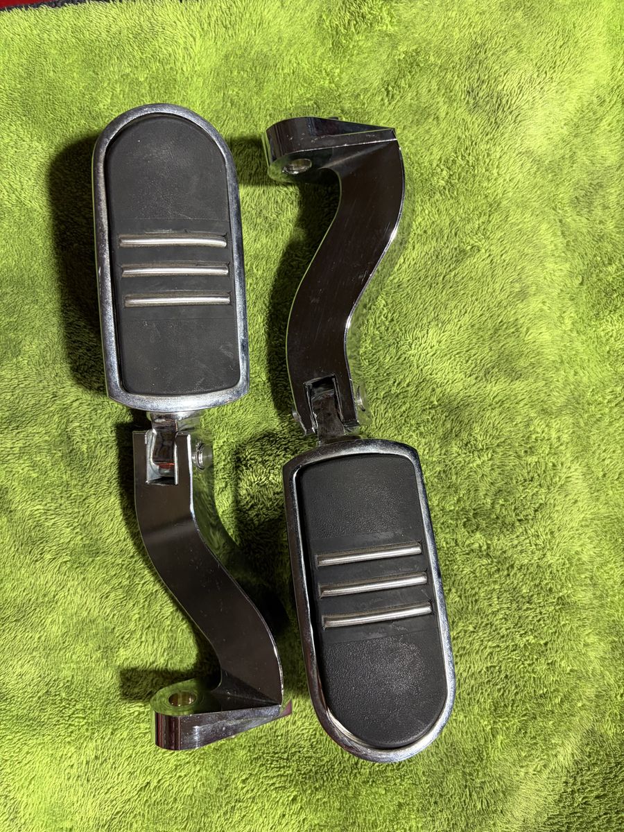 Harley Passenger Pegs