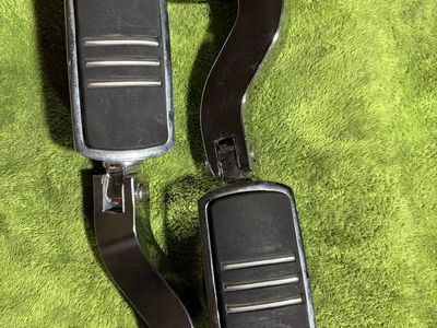 Harley Passenger Pegs