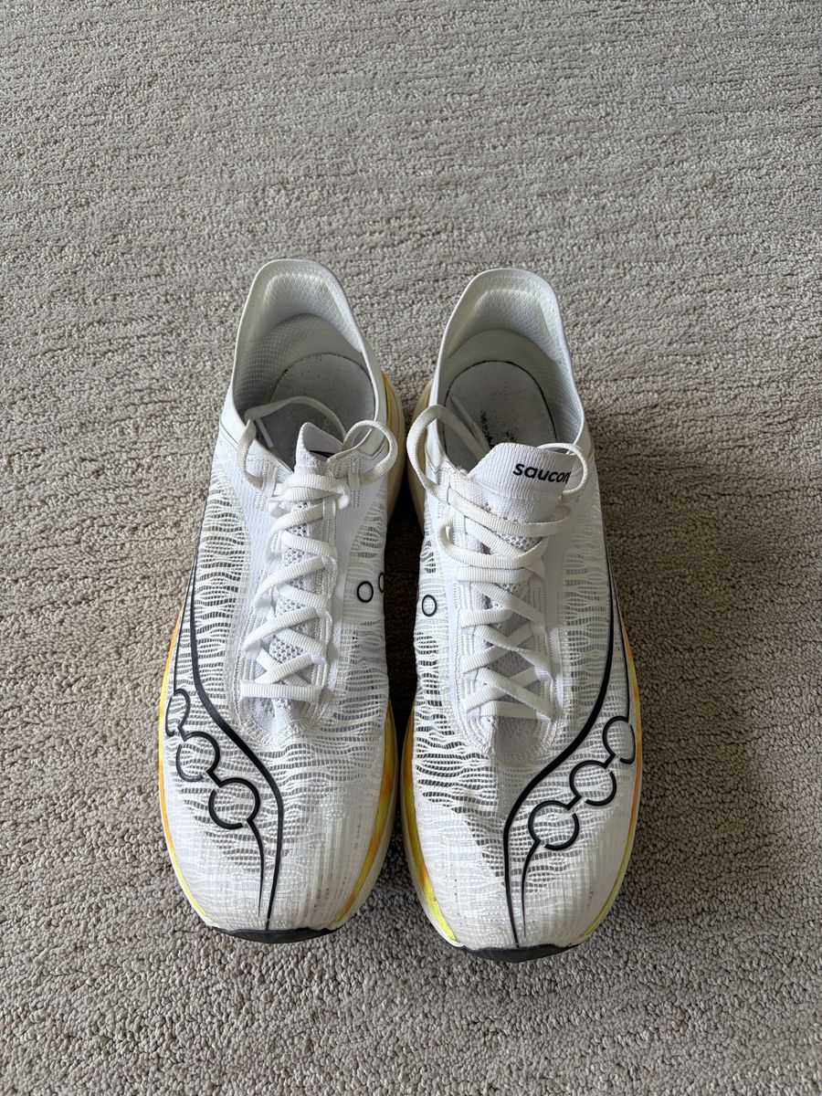 Saucony Endorphin Elite 2 racing shoes