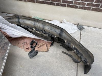 2025 Ford F-350 King Ranch black front bumper - like new