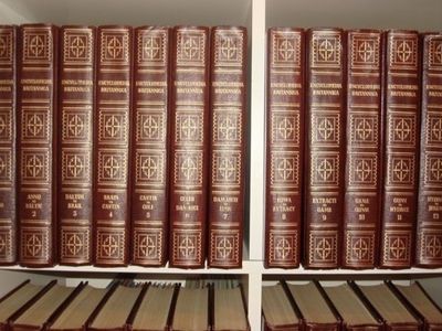 1952 complete set of encyclopedia Britannica’s