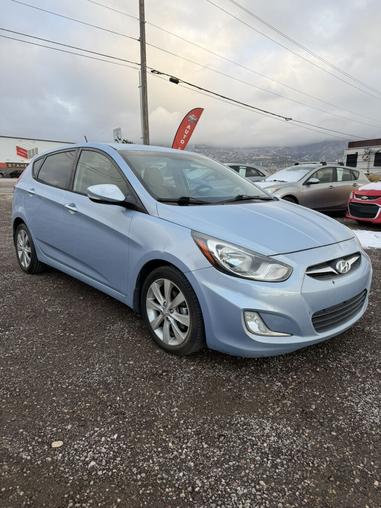2013 Hyundai Accent 