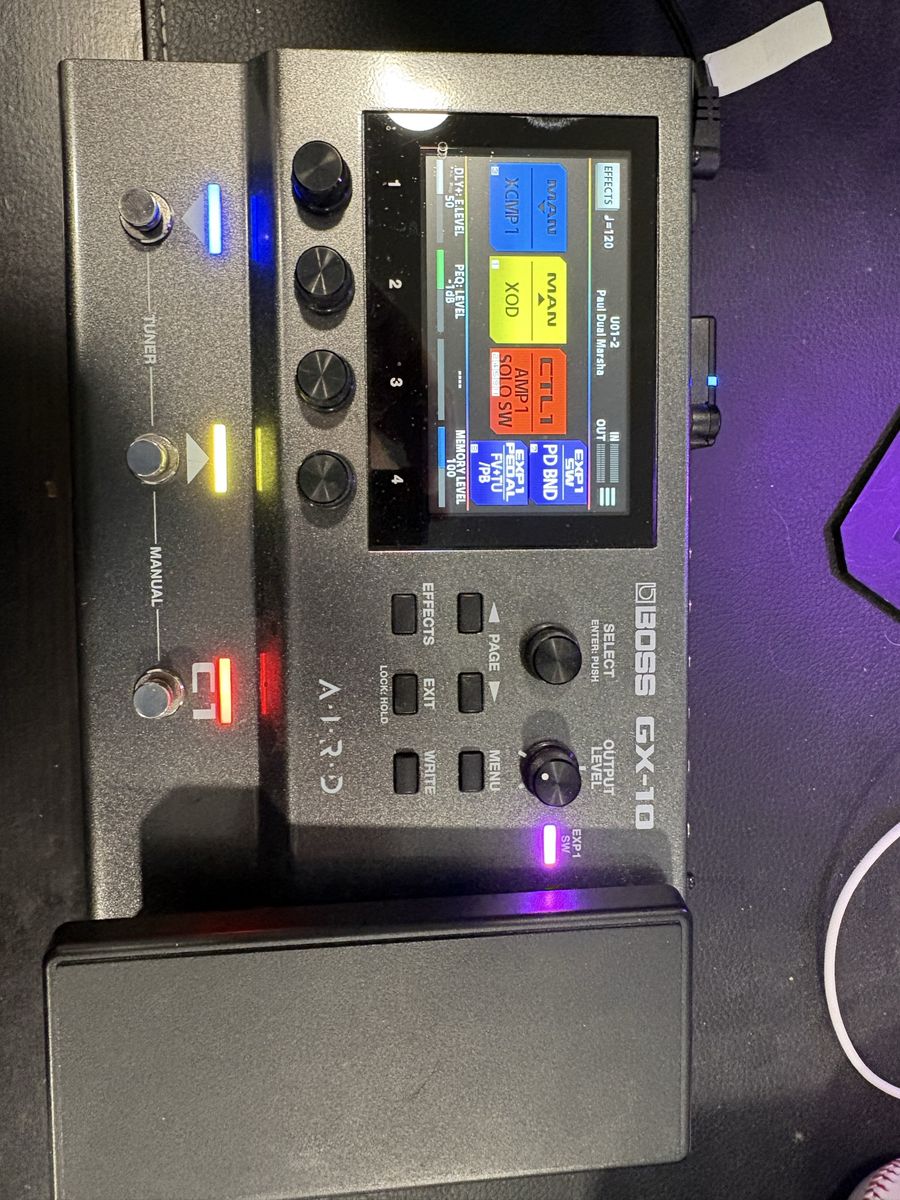 BOSS GX-10 Guitar Effects Processor & Amp Modeler Pedal