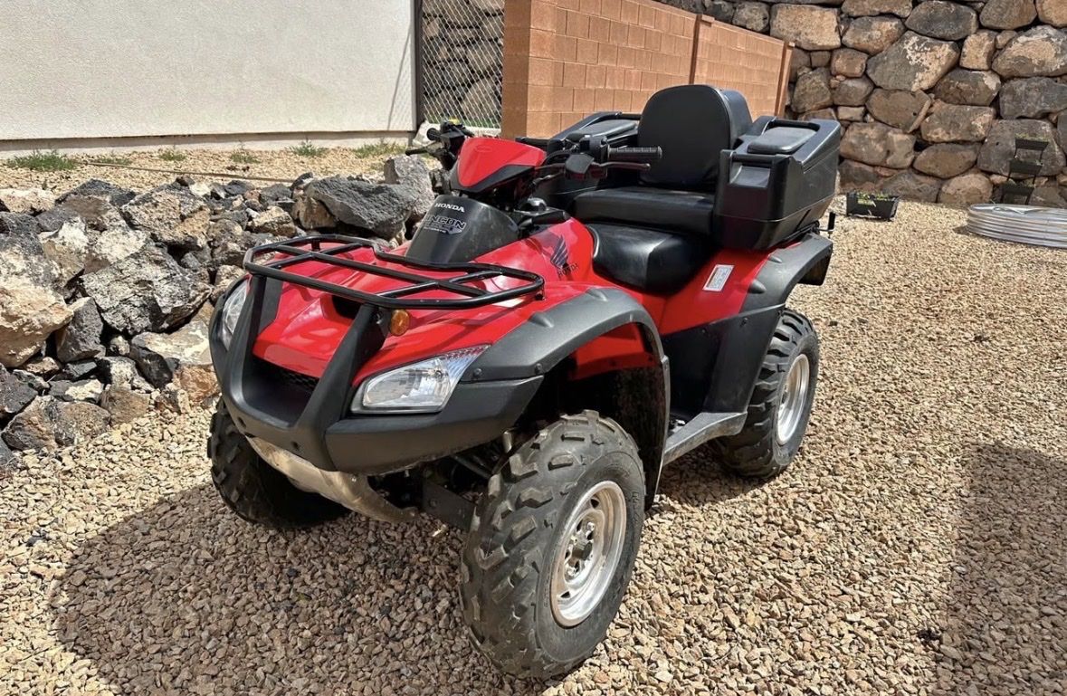 2023 Honda Rincon 680 - Only 238 miles